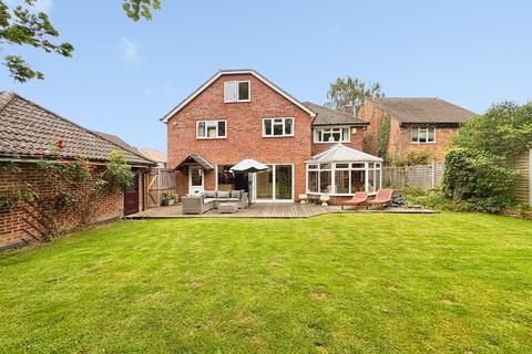 5 bedroom detached house for sale, Hilfield, Yateley, Hampshire