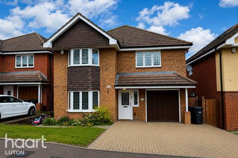 6 bedroom detached house for sale, Shervington Grove, Luton