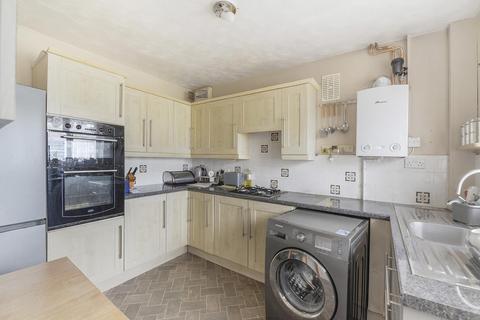 2 bedroom bungalow for sale, Maidstone Road, Paddock Wood, Tonbridge