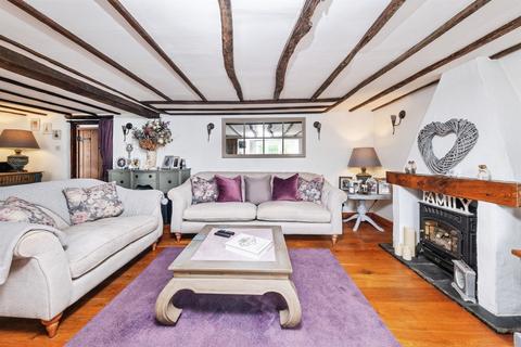 3 bedroom detached house for sale, West Street, Steeple Claydon, BUCKINGHAM