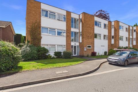 1 bedroom flat for sale, Claire Court, St Martins Drive, Walton on Thames