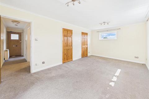 1 bedroom flat for sale, Claire Court, St Martins Drive, Walton on Thames