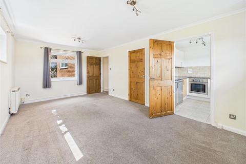 1 bedroom flat for sale, Claire Court, St Martins Drive, Walton on Thames