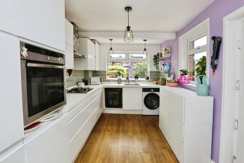undefined, English Road, Shirley, Southampton, Hampshire, SO15