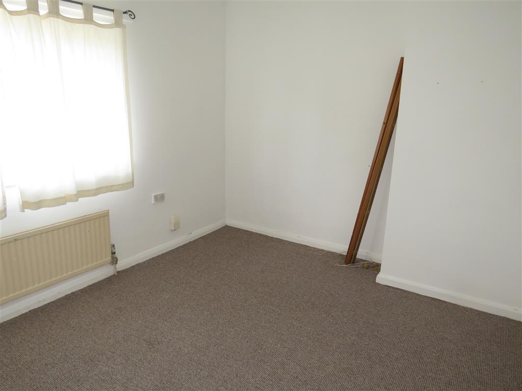 House in Nottingham, Aspley - More