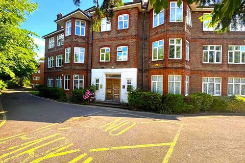 2 bedroom apartment to rent, Bridgewater Court, Wembley