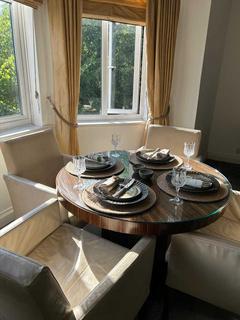 2 bedroom apartment to rent, Bridgewater Court, Wembley
