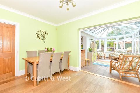 4 bedroom detached house for sale, Shripney Road, Bognor Regis PO22