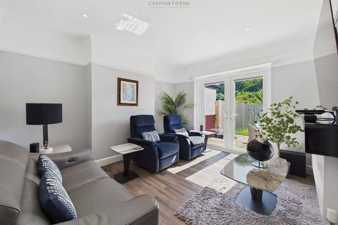 3 bedroom semi-detached house for sale, Kingsmead, Upton, CH2