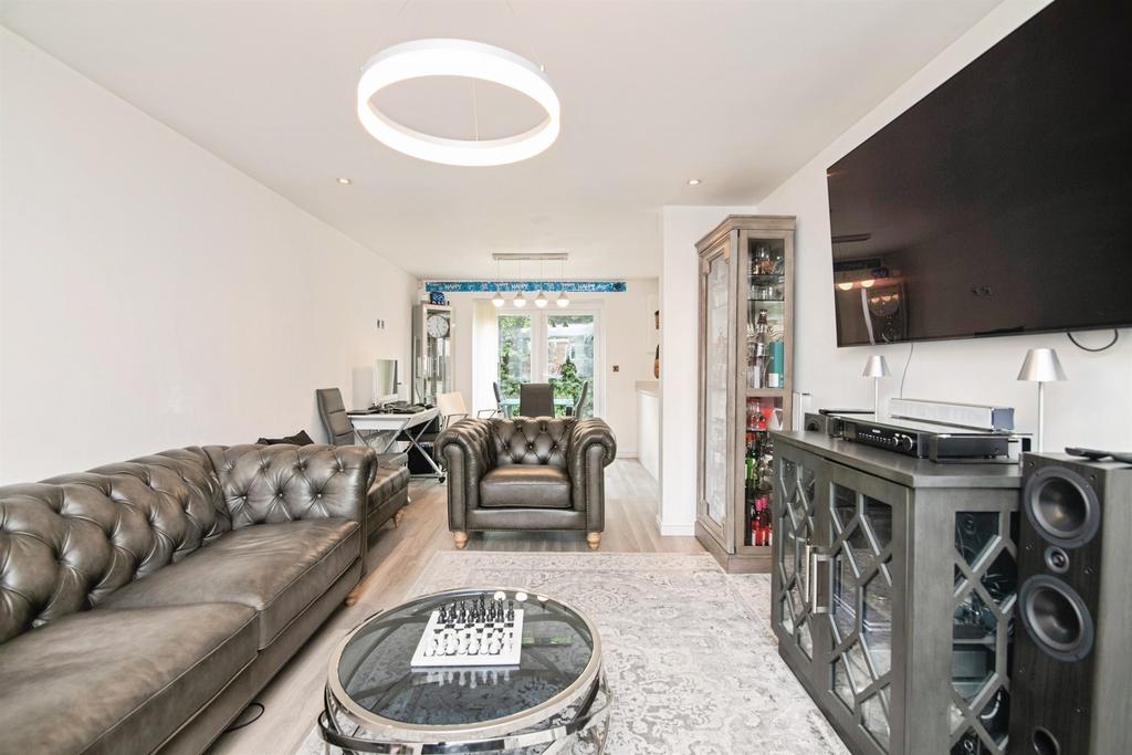 Martineau Drive, Harborne, Birmingham - View 3