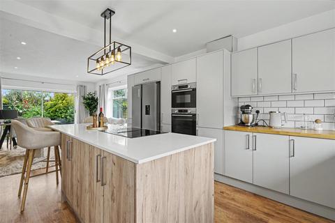 2 bedroom detached bungalow for sale, Spinney Rise, Toton