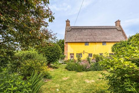 undefined, Characterful Semi-Detached Cottage in Edingthorpe