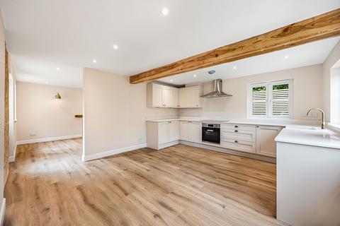 3 bedroom cottage for sale, Lechlade Road, Burford, Oxfordshire OX18 4JF