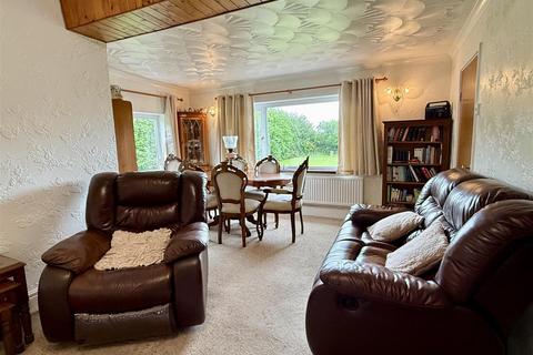3 bedroom detached bungalow for sale, Black Lion Road, Cross Hands, Llanelli