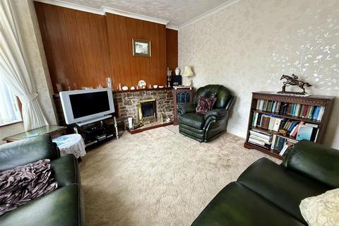 3 bedroom detached bungalow for sale, Black Lion Road, Cross Hands, Llanelli