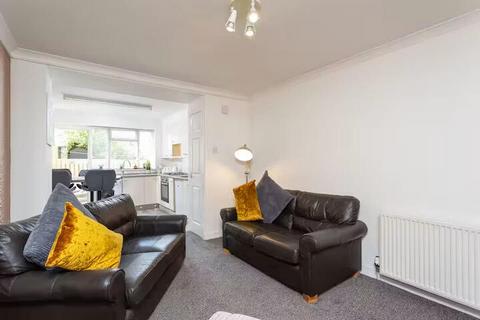 2 bedroom flat to rent, Glover Street Perth