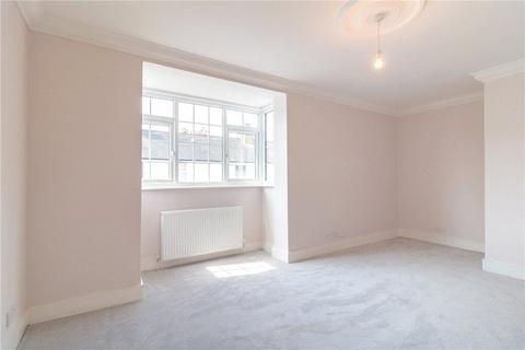 undefined, Pinewood Close, Gerrards Cross, SL9