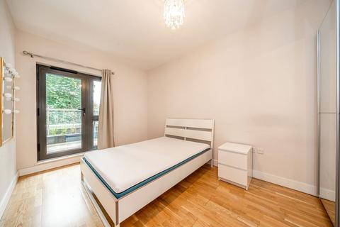 1 bedroom flat for sale, Staines Road West, Sunbury-On-Thames TW16