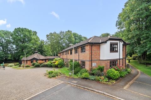 2 bedroom retirement property for sale, Pitson Close, Surrey KT15