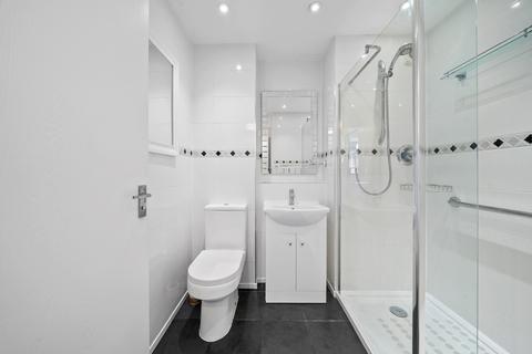 2 bedroom retirement property for sale, Pitson Close, Surrey KT15