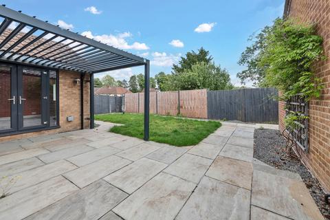 3 bedroom detached bungalow for sale, Icknield Close, Newmarket CB8
