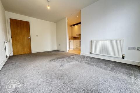 1 bedroom flat for sale, Sandringham Court, Walsall Road, Great Barr, Birmingham