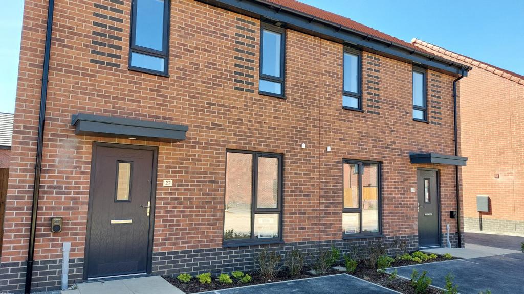 2 bedroom semi-detached house for sale
