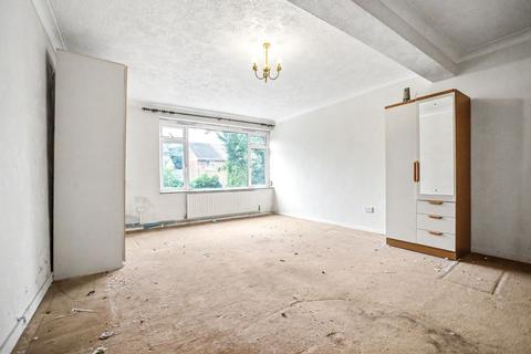 2 bedroom flat for sale, 89 Pine Lodge, Tonbridge Road, Maidstone, ME16 8TB