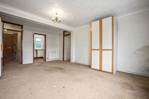 2 bedroom flat for sale, 89 Pine Lodge, Tonbridge Road, Maidstone, ME16 8TB