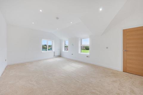 undefined, Highfield Avenue, Sale, M33