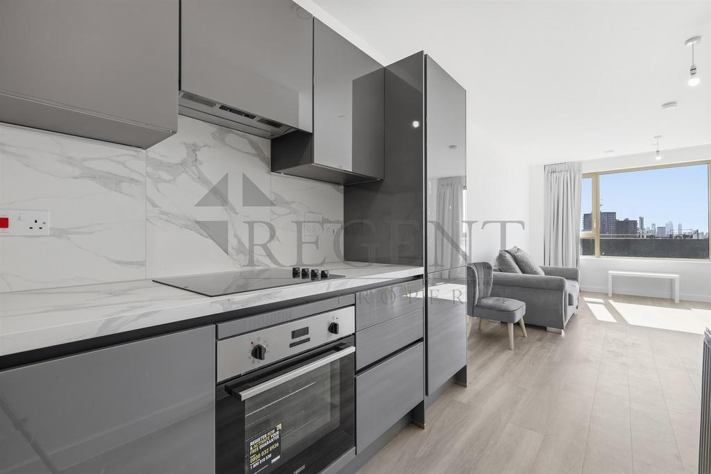 Apartment in London, London Borough of Southwark - View 5