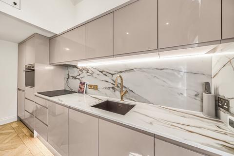 2 bedroom terraced house to rent, Chesham Street, Belgravia, London, SW1X