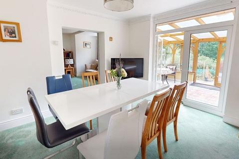 3 bedroom chalet for sale, Ashford Road, Fordingbridge, SP6 1BZ