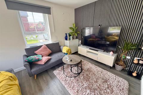 4 bedroom townhouse for sale, Sunnyside Close, Macclesfield