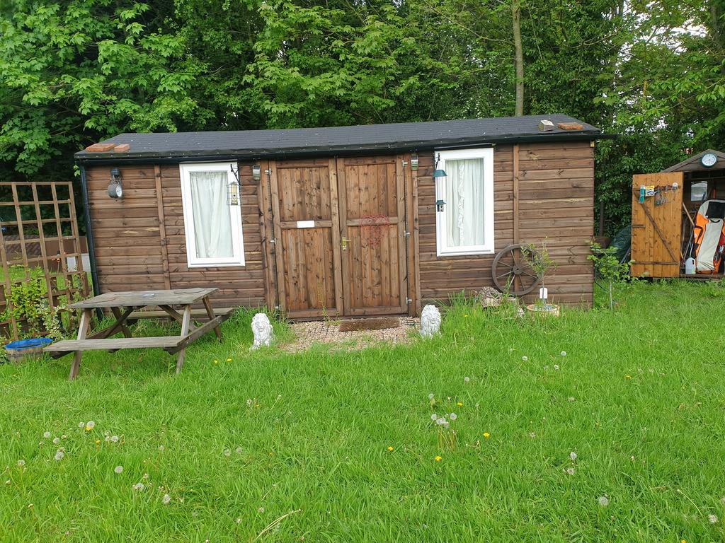 Low Street, Collingham, Newark - View 5