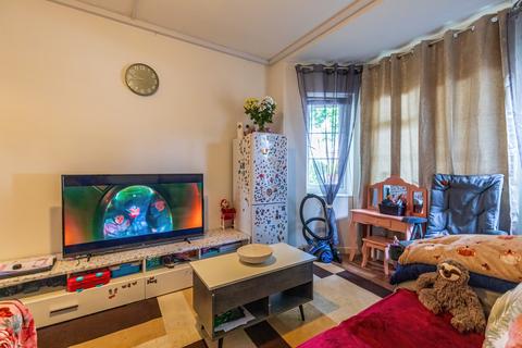 2 bedroom flat for sale, Anglesea Road, Southampton SO15