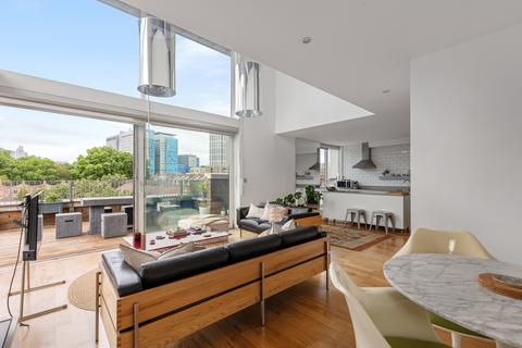 2 bedroom penthouse for sale, Stepney City Apartments, Clark Street London E1
