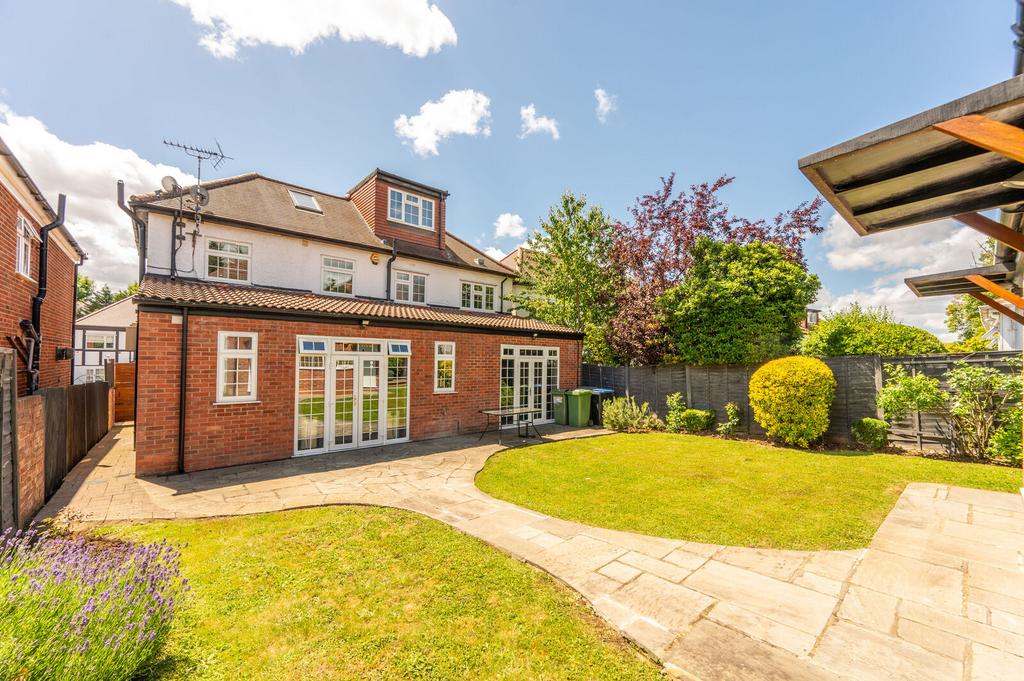 Detached house exterior, garden