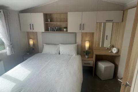 2 bedroom park home for sale, Tarka Holiday Park – Devon