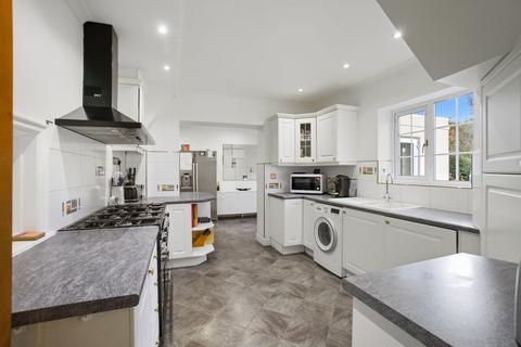 5 bedroom semi-detached house for sale, Reigate Road, Epsom, KT17