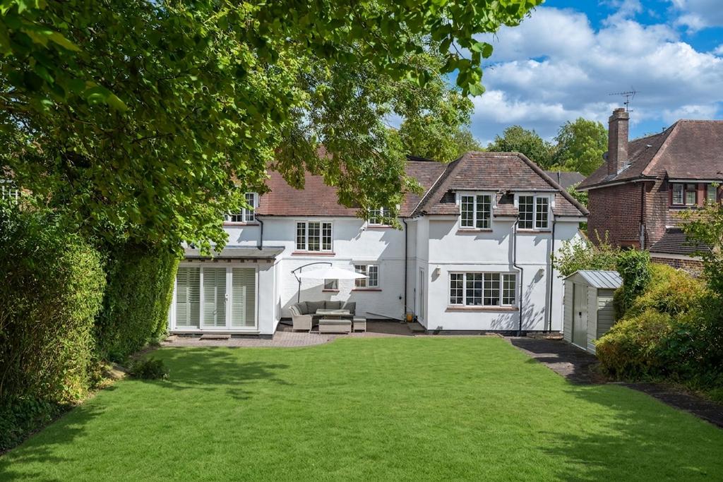 House exterior, garden