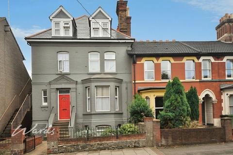 Studio to rent, Tonbridge Road Maidstone ME16