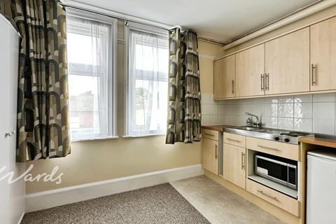 Studio to rent, Tonbridge Road Maidstone ME16