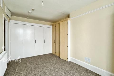 Studio to rent, Tonbridge Road Maidstone ME16