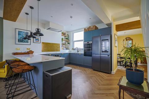 4 bedroom semi-detached house for sale, 39 Dillwyn Road, Sketty, Swansea