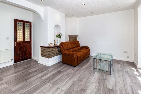 3 bedroom semi-detached house to rent, Boyn Valley Road, Maidenhead, SL6