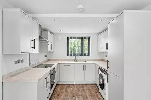 4 bedroom house to rent – pohled 5