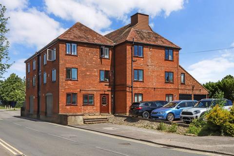 2 bedroom flat for sale, Weydon Lane, Farnham, GU9