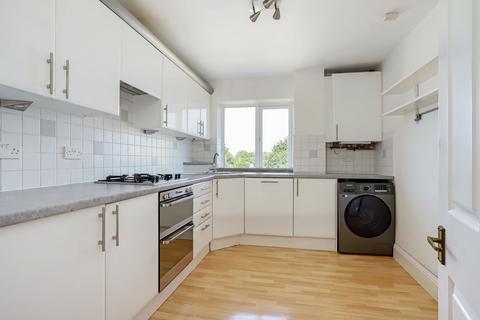 2 bedroom flat for sale, Weydon Lane, Farnham, GU9