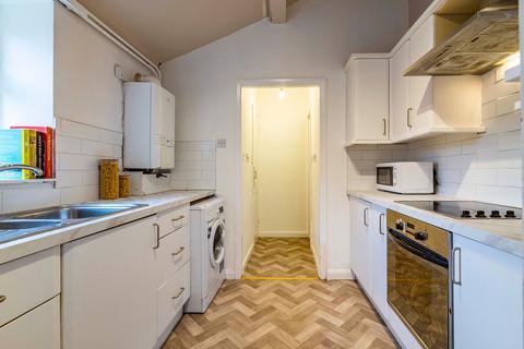 3 bedroom house share to rent, 38a Monks Road, Lincoln, LN2 5HW